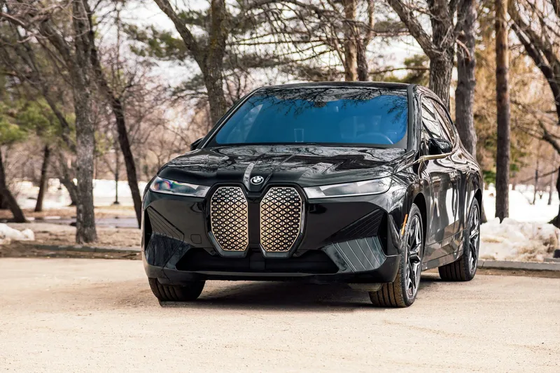 BMW iX 2023 - BMW iX xDrive50 Sport